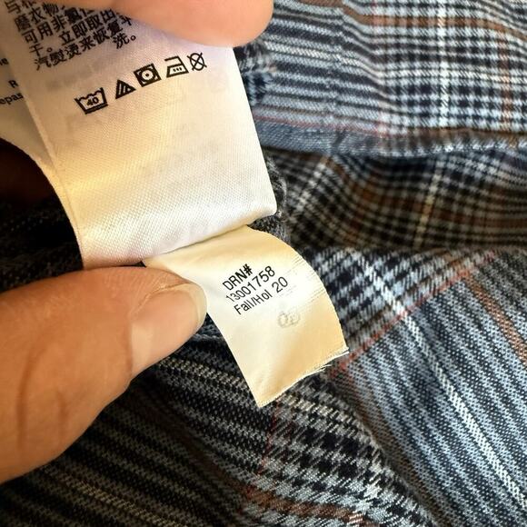Eddie Bauer Plaid Flannel Shirt M Blue Classic Utility Farmcore Outdoor Rustic - Picture 9 of 12
